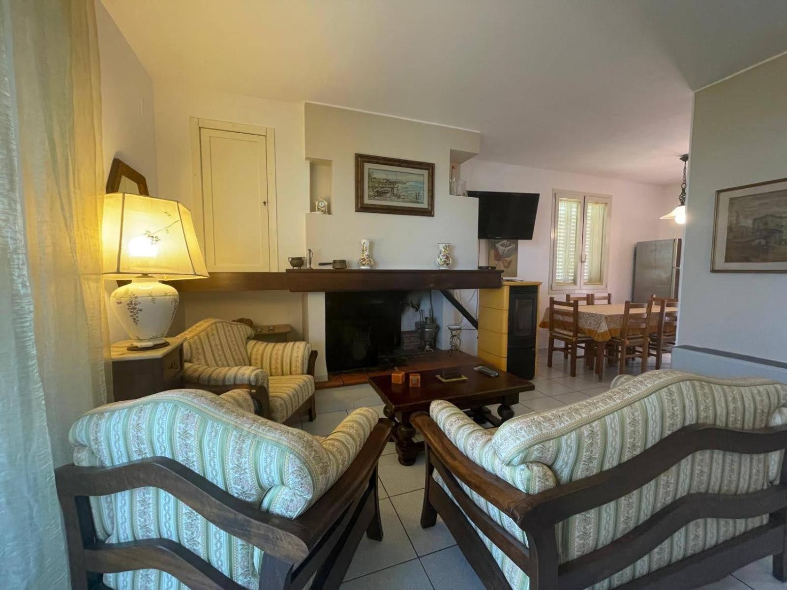 Villa In Collina Vista Mare ロゼート・デッリ・アブルッツィ エクステリア 写真